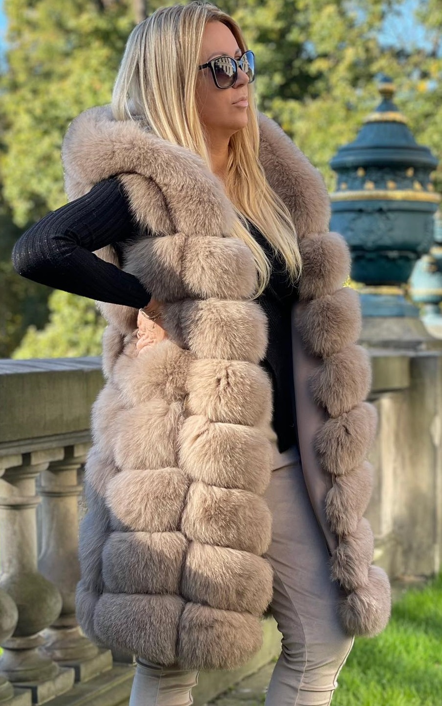 KAMIZELKA LIS MOKKIS LUX 90CM Z KAPTUREM